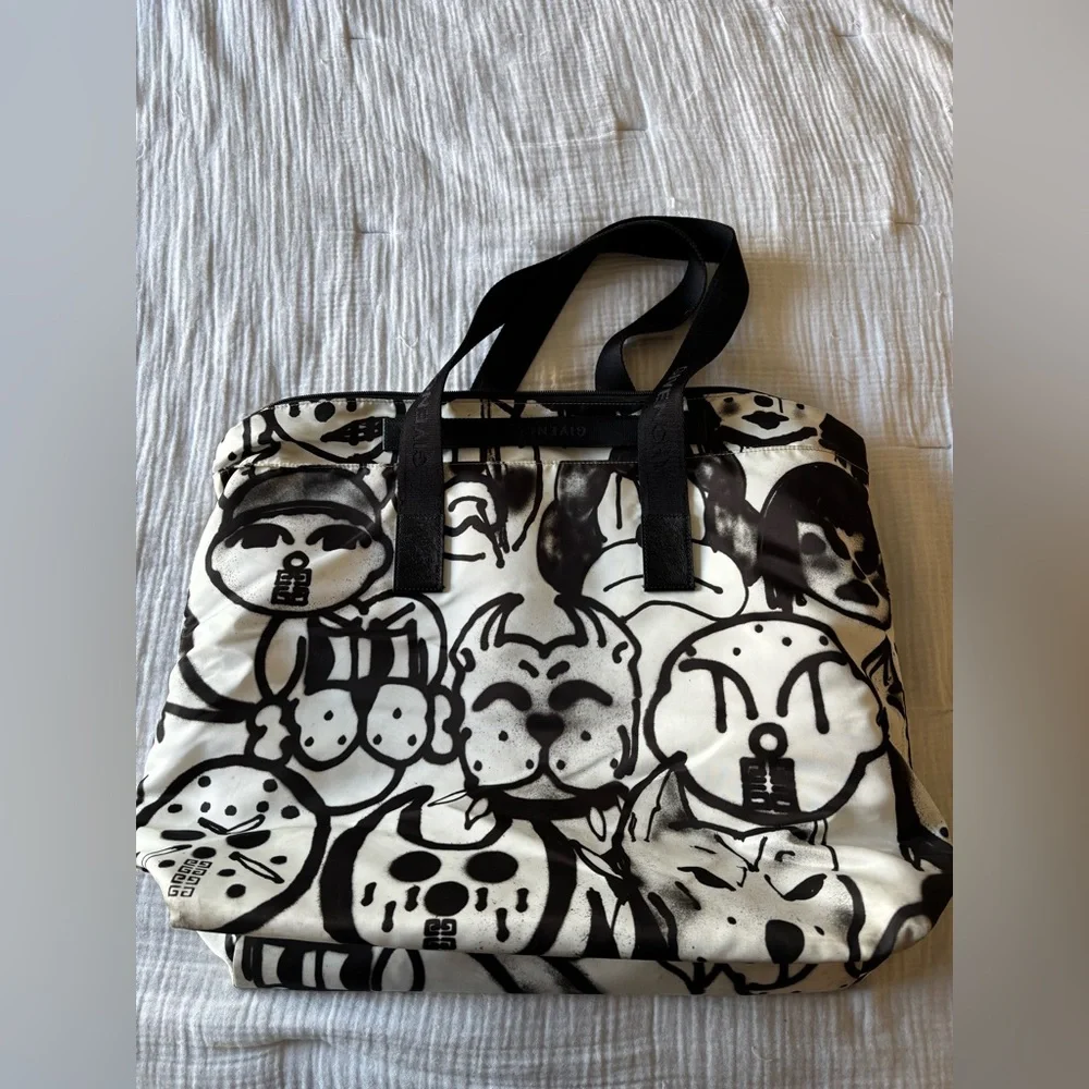 GIVENCHY CHITO TOTE BAG